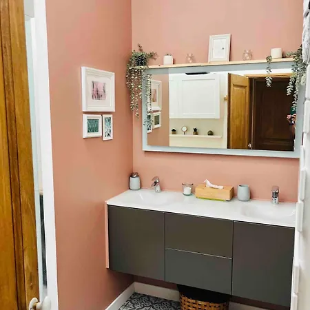 Charming Single-storey House Holiday home Saint-Andre-lez-Lille